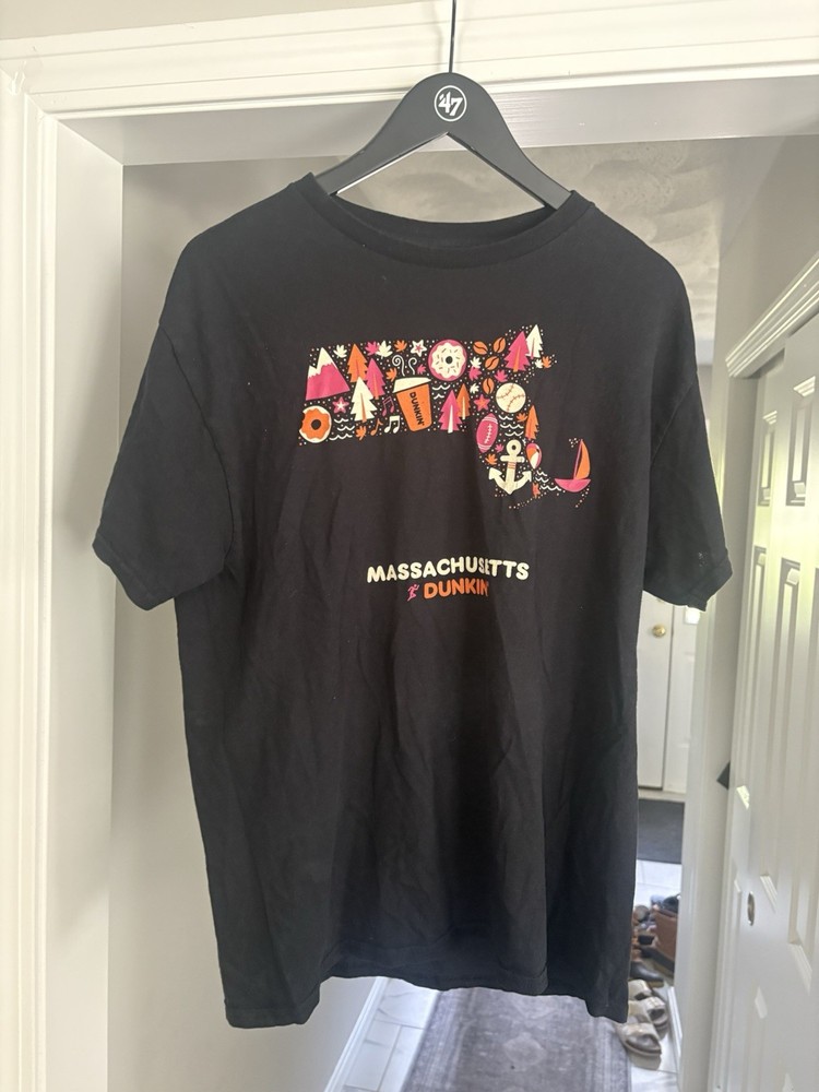 Massachusetts Dunkin Black T Shirt Size Adult Large