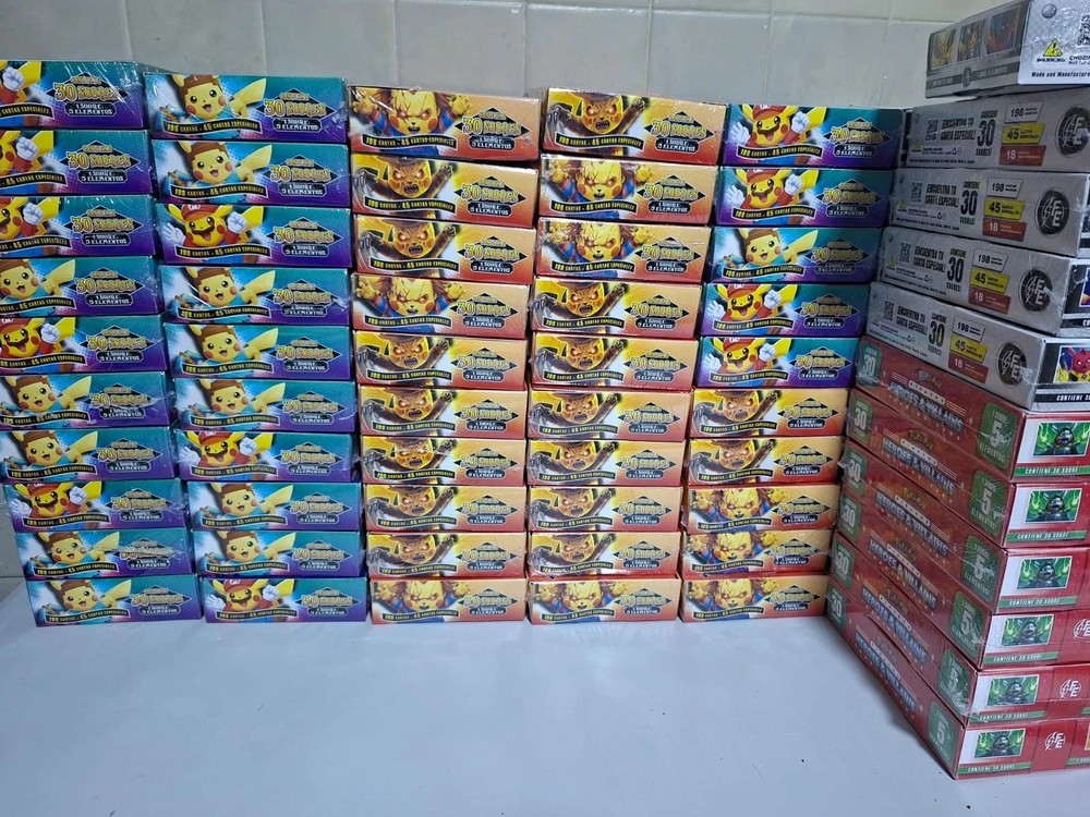 8 BOXES -2025 BOX POKEMON PIKACHU COSPLAY 1 EDITION - FREE SHIPPING