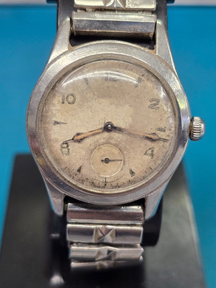 Vintage Gruen Men's Mechanical 31.75mm Wristwatch - Watchmaker / PJs