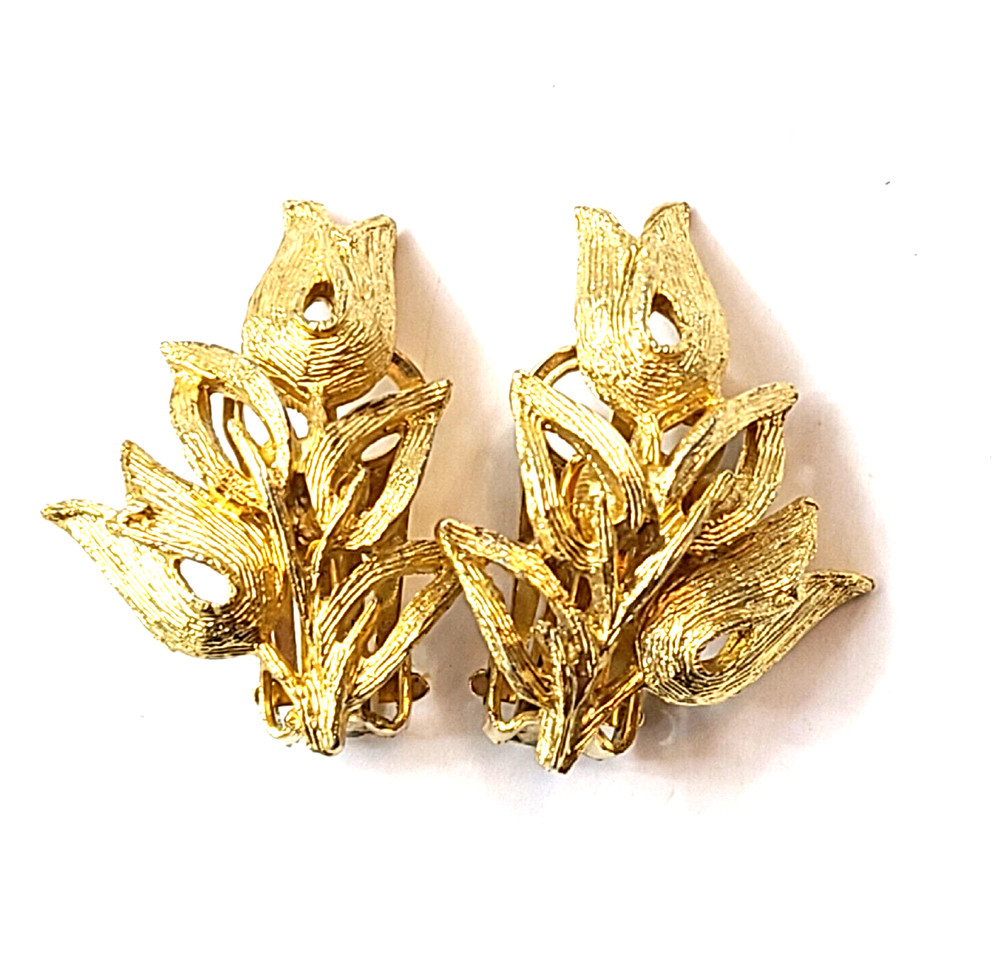Vintage Floral Clip-On Earrings Gold-Tone Tulip Mid-Century 1960s–70s
