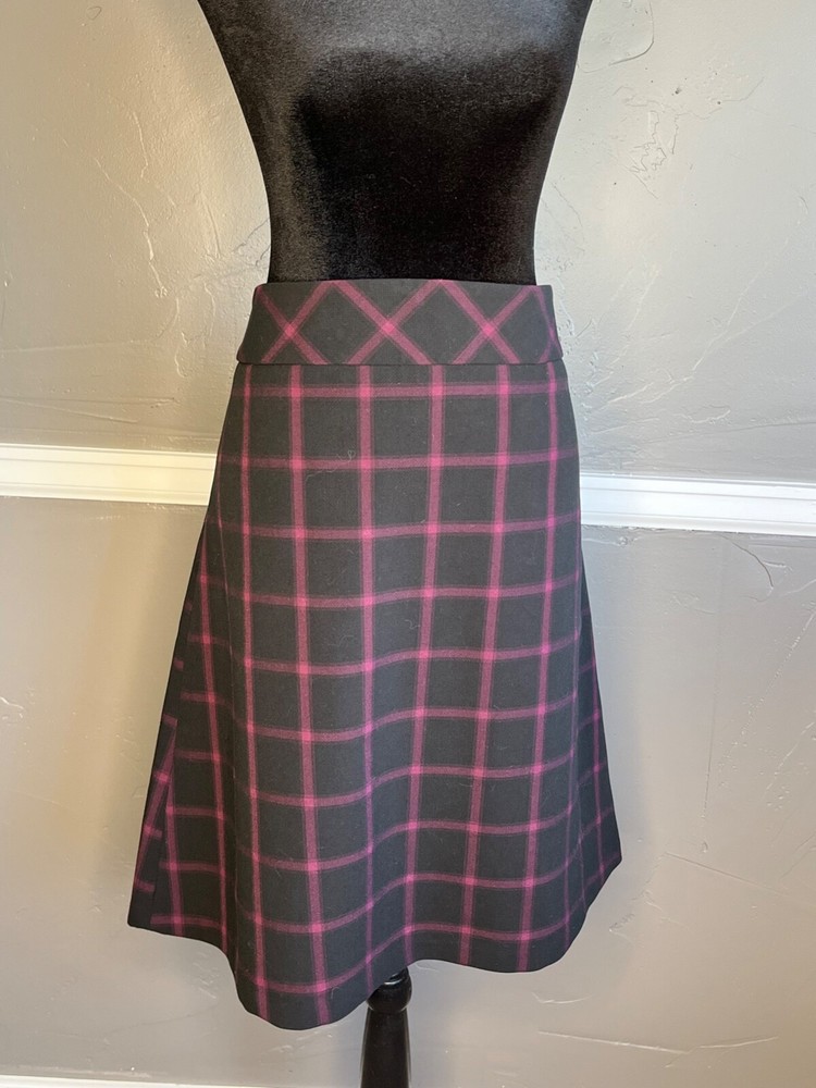 NorthStyle Women's Skirt Size 16 Red & Black Plaid Skirt