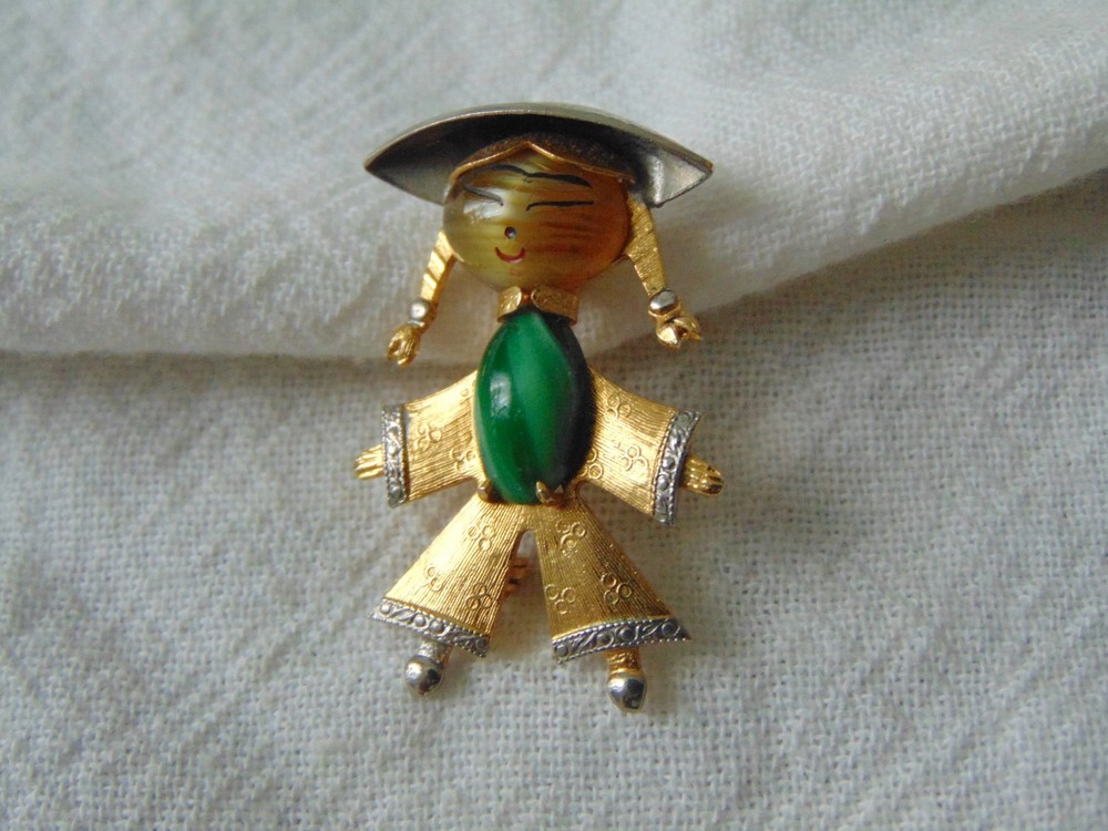 vtg two tone metal green glass marquis cut stone belly Asian girl brooch