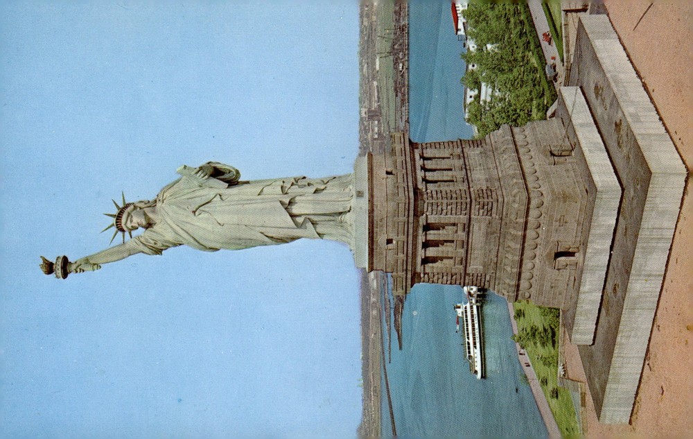 1960s Statue of Liberty Liberty Island New York City NY Chrome Postcard