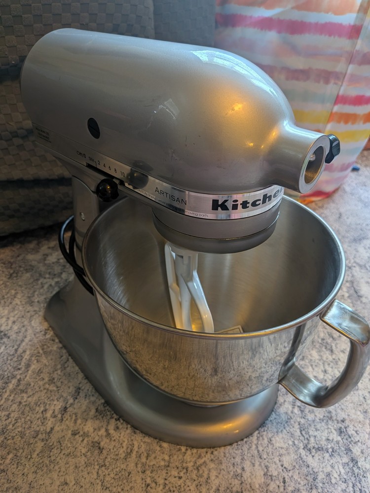 KitchenAid Artisan 5-Qt Tilt-Head Stand Mixer with 10 Speeds