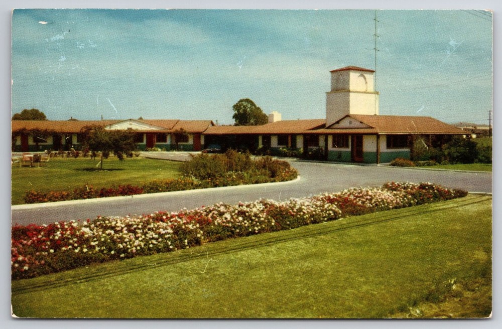 Vintage Borderland Travelodge Chula Vista CA Postcard Mirro-Krome 1950s