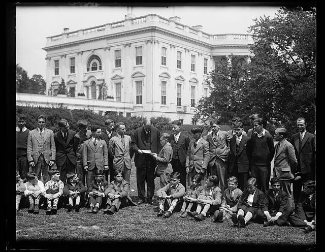 Photo:Washington D.C. White House Group Portrait 1930 Men and Boys