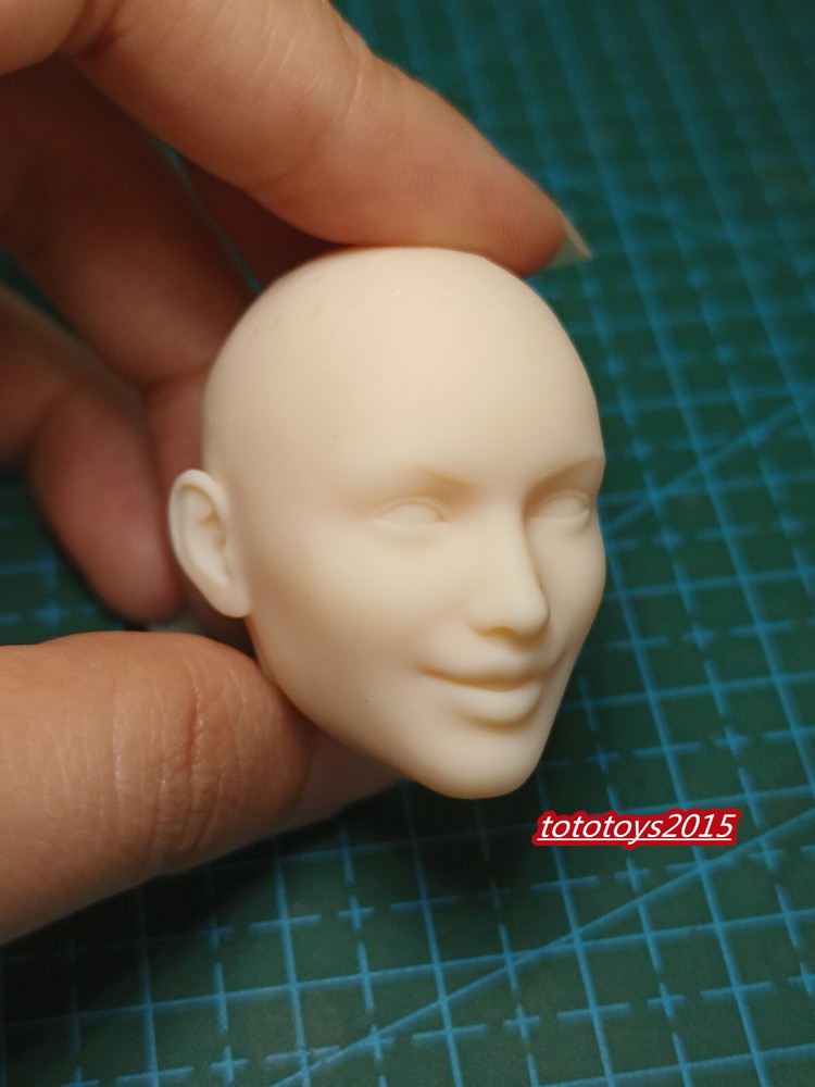 Unpainted 1:12 Fighter Girl Bald Head Sculpt For 6
