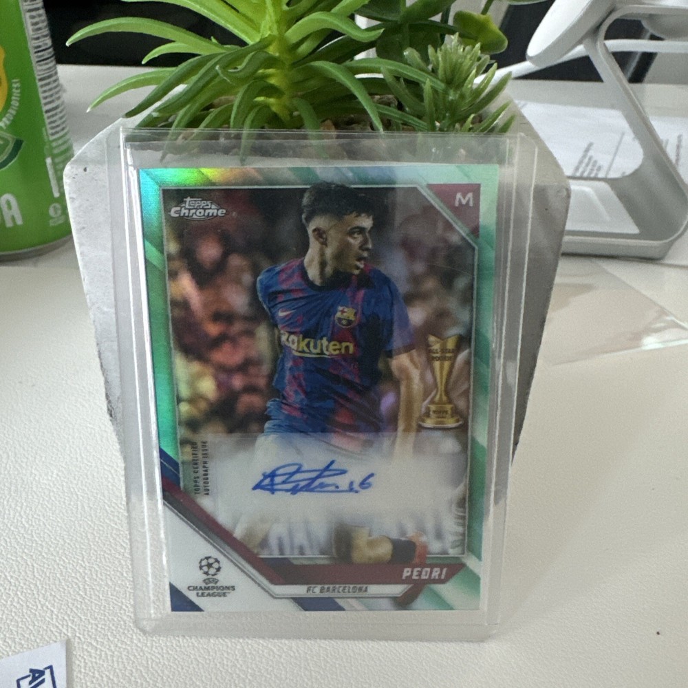 2021-22 Topps Chrome UEFA PEDRI #CA-P Auto Aqua /199 Barcelona