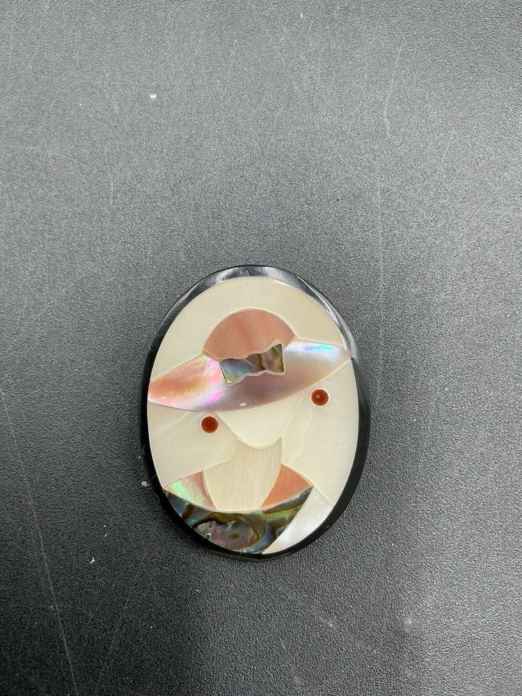Vintage Abalone Mother of Pearl Inlay Black Oval Lady Silhouette Hat Brooch Pin