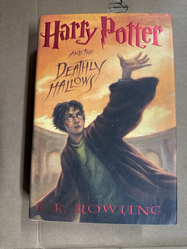 Harry Potter And The Deathly Hallows JK Rowlings HC DJ First Edition  2007
