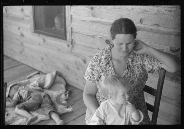 Greene County Georgia 1941 Tenant Farm Woman Child Porch Cabin Rural Life