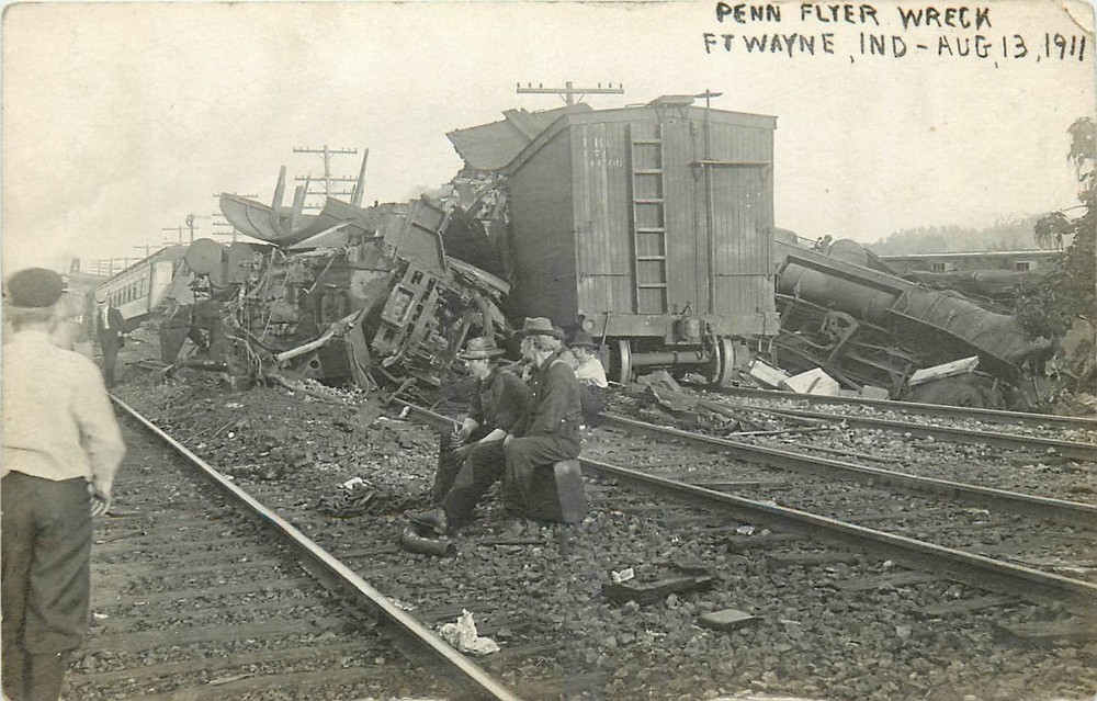 1911 Fort Wayne Indiana Pennsylvania Flyer Train Wreck RPPC Postcard 26-4021
