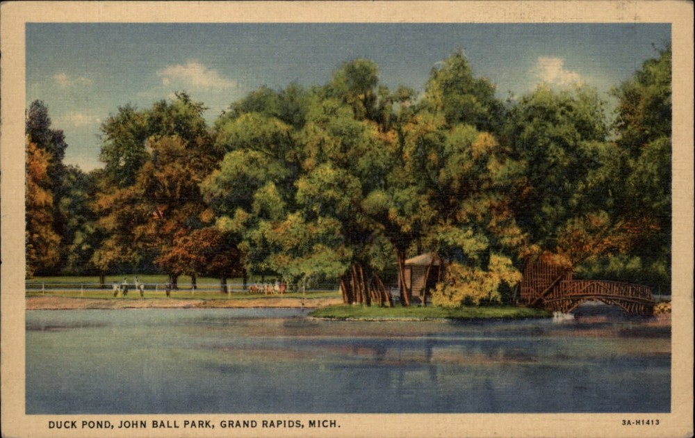 Grand Rapids Michigan Duck Pond John Ball Park 1938 vintage linen postcard