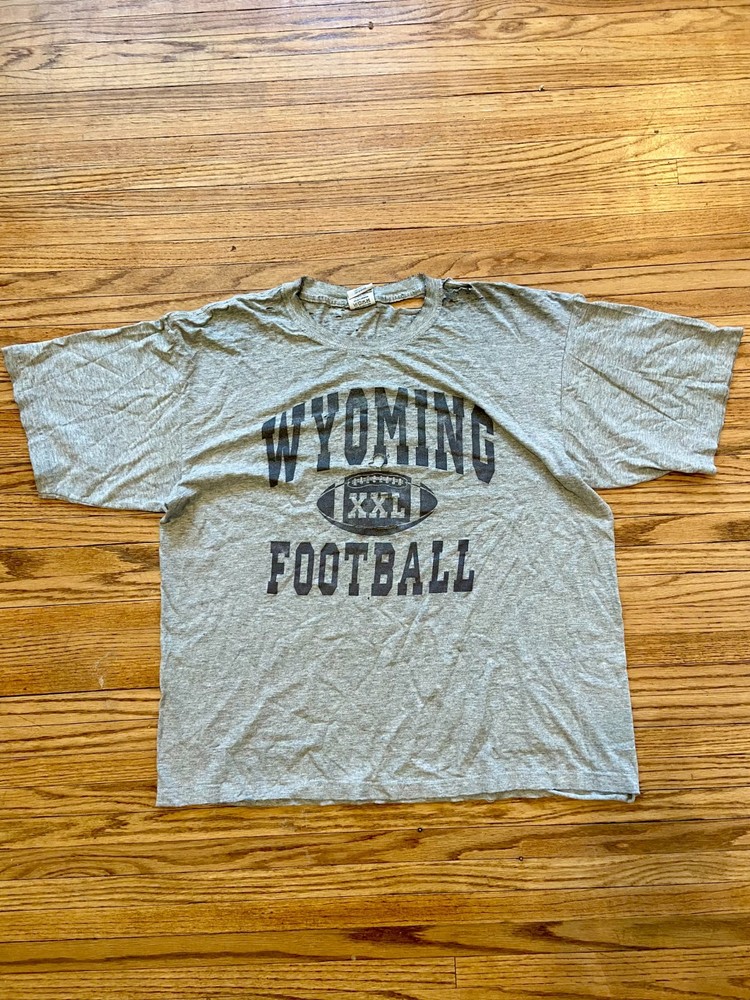 VTG 90s RA Royal Avalon XL U Wyoming Cowboys Football Thrashed Distress T Shirt