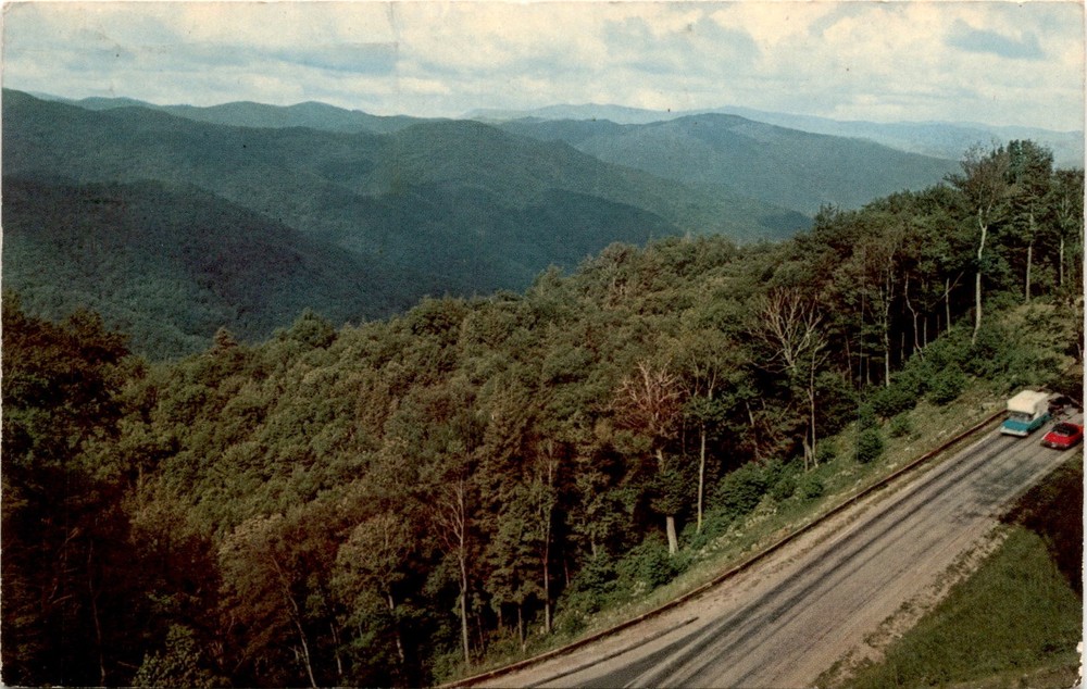 Pigeon Forge, Great Smoky Mountains National Park, Tennessee, North Postcard