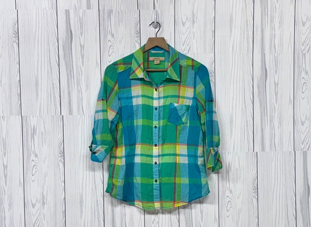 Natural Reflections shirt womens size medium button up long sleeve plaid