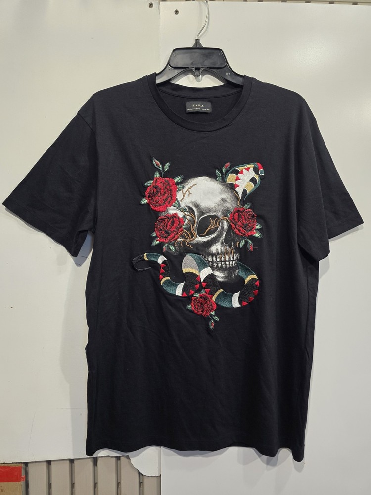 ZARA NWOT Men’s Snake Skull Rose Embroidery T-shirt Black - Medium