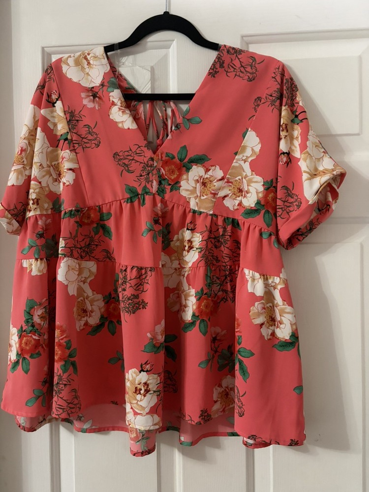 Excellent Condition Women’s Entro Flower Size small