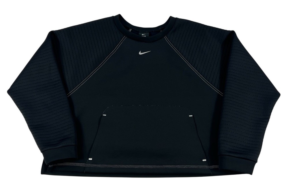 Nike Pro Women’s Size Medium Cropped Black Sweatshirt Athleisure Center Logo