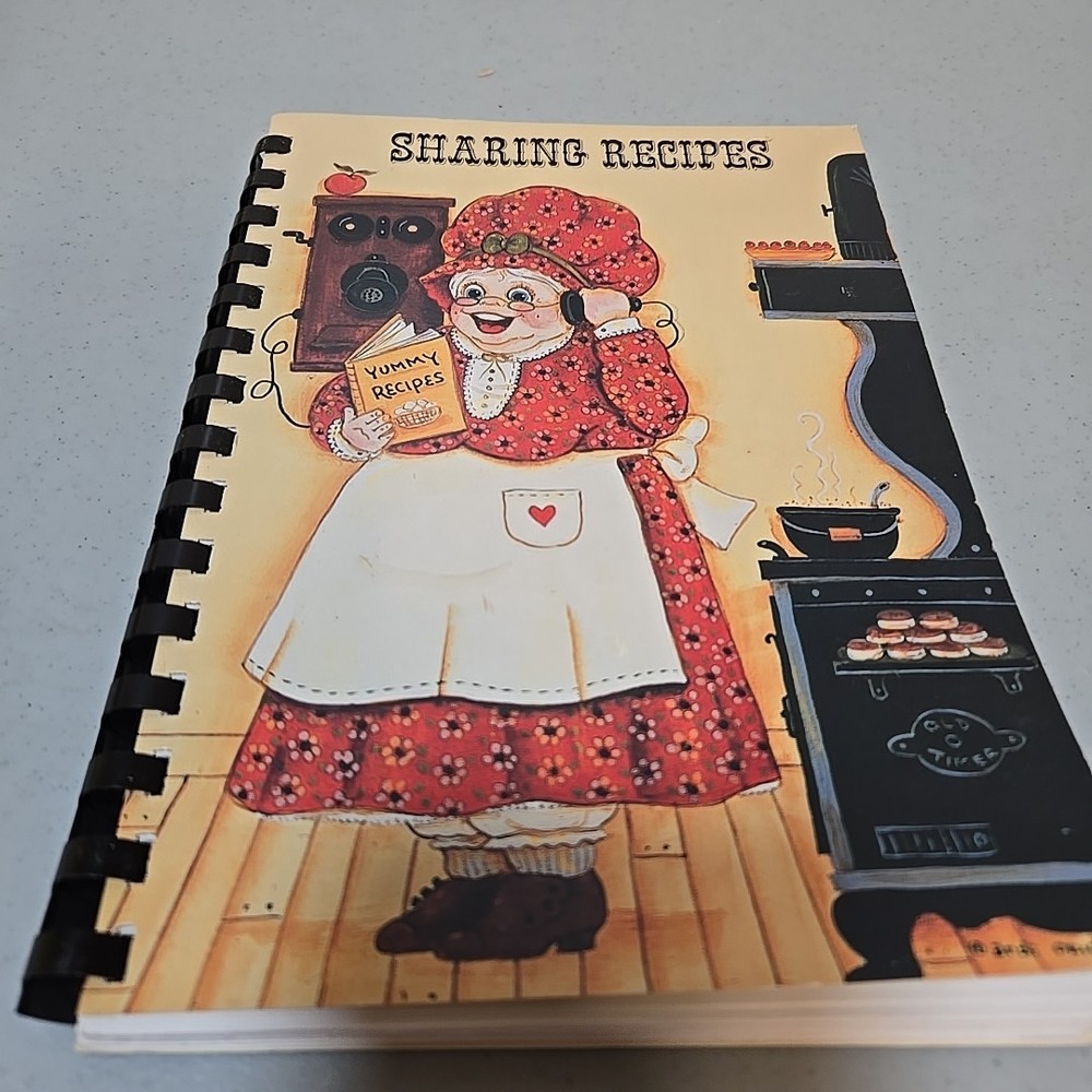 Sharing Recipes Cookbook 1968 - 1994 Womens Ministries Of Mt Olivet Assembly God