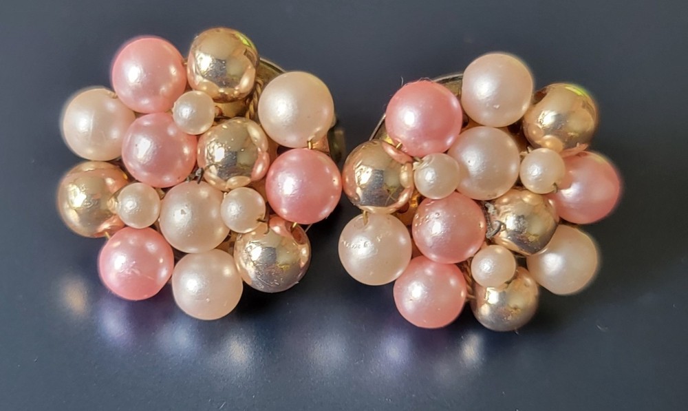 Vintage pair faux pearl bead cluster Gold/Pink Japan clip on earrings signed