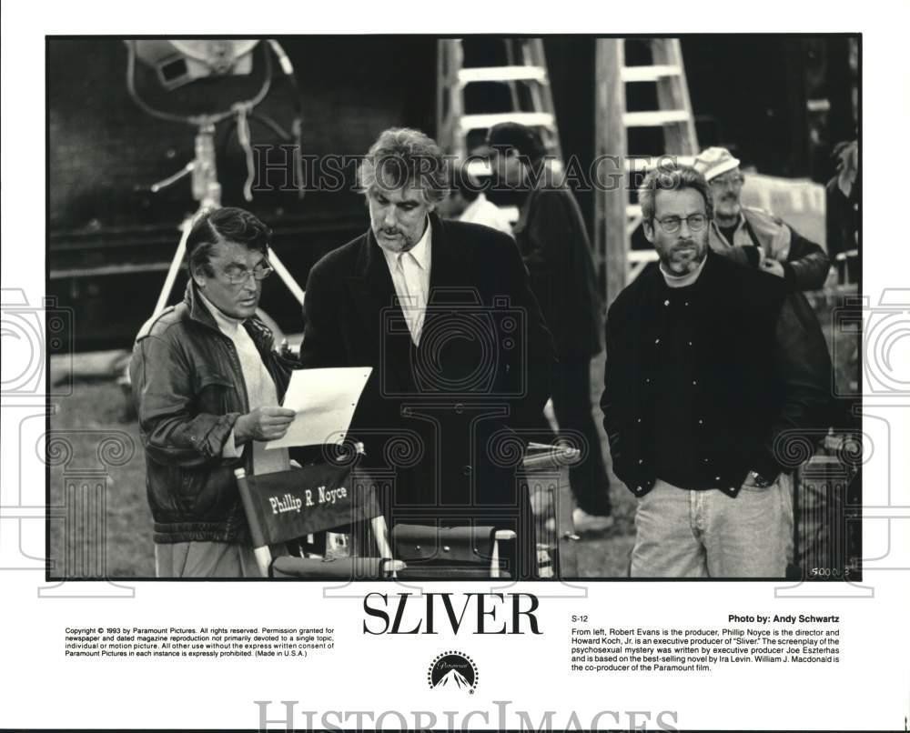 1993 Press Photo Robert Evans, Philip Noyce, Howard Koch, Jr. on set of Sliver