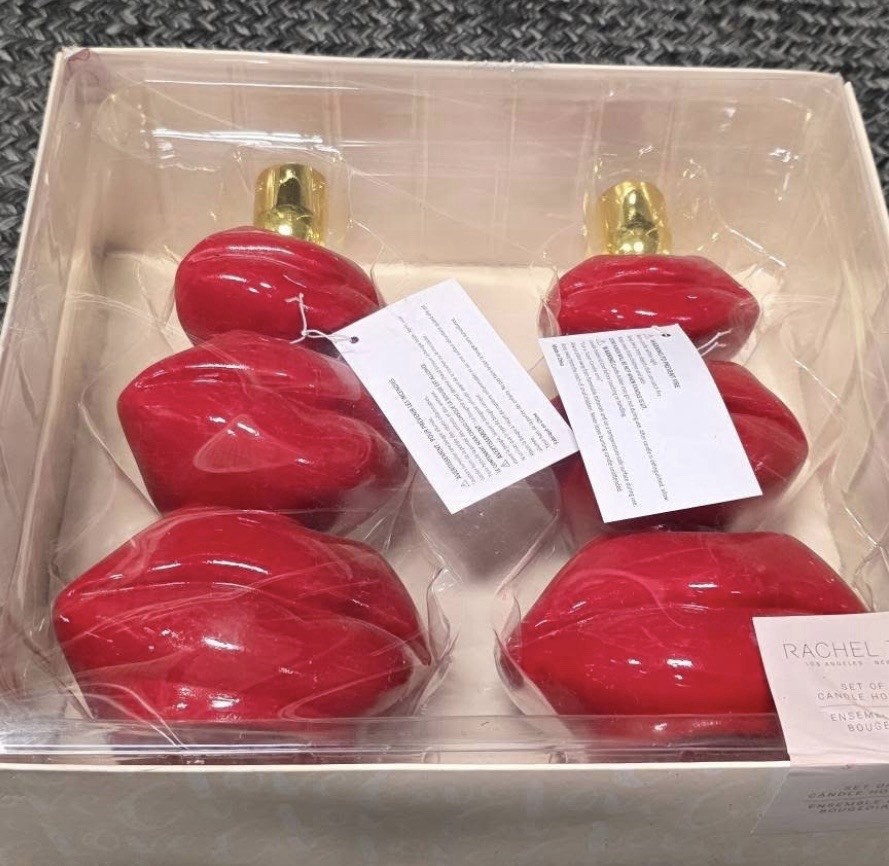 New Rachel Zoe Set of 2 Stacked Hearts Red Candle Holders Valentines 8.5