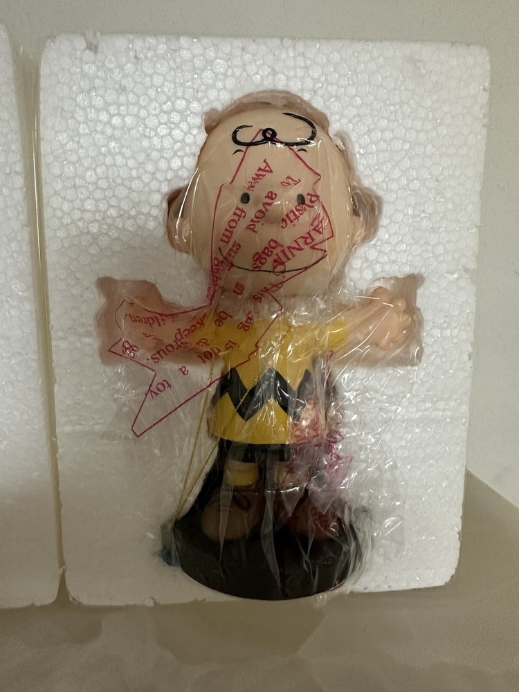 NEW NIB Westland PEANUTS Giftware Charlie Brown Bobblehead Figurine #8152