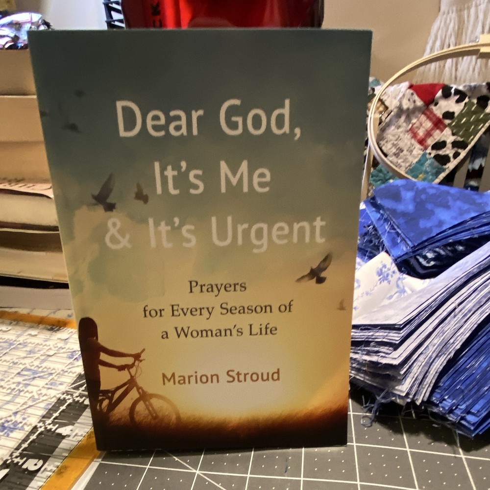 Marion Stroud Dear God, It's Me & It's Urgent Paperback Prayer Book English