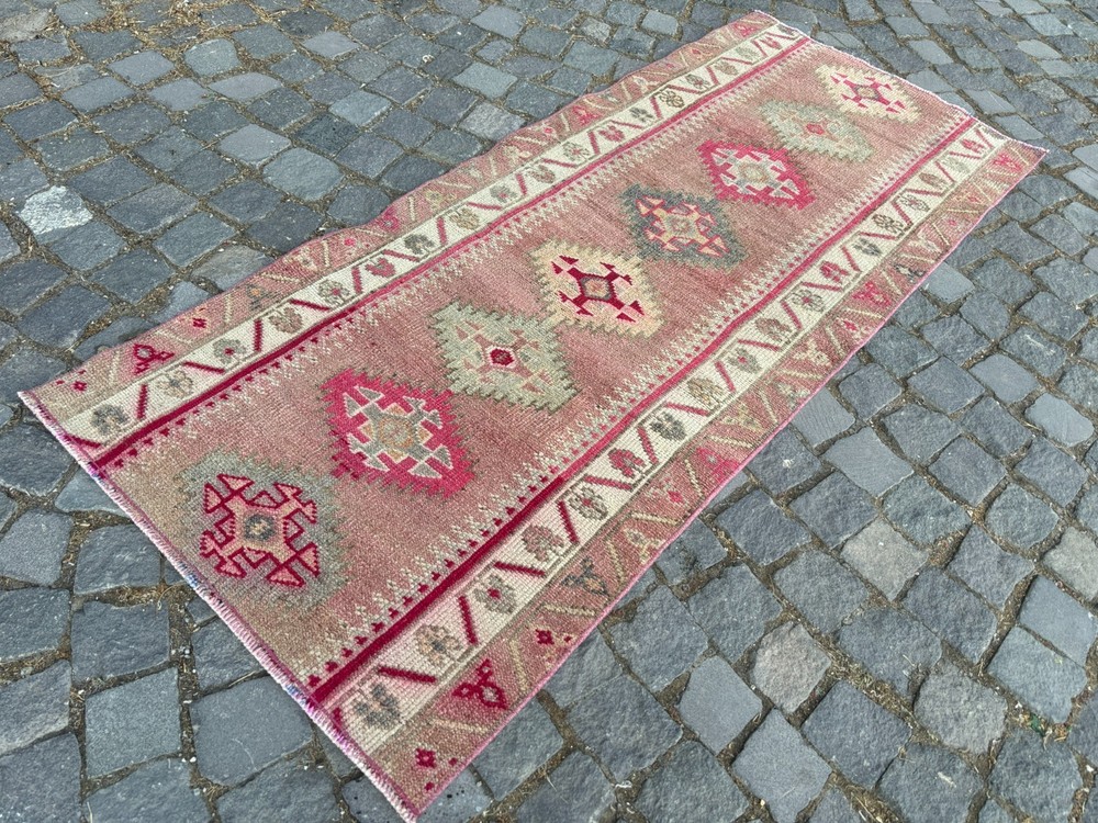 Carpet, Turkish rug, Vintage rug, Handmade rug, Runner, Wool | 2,6 x 6,2 ft