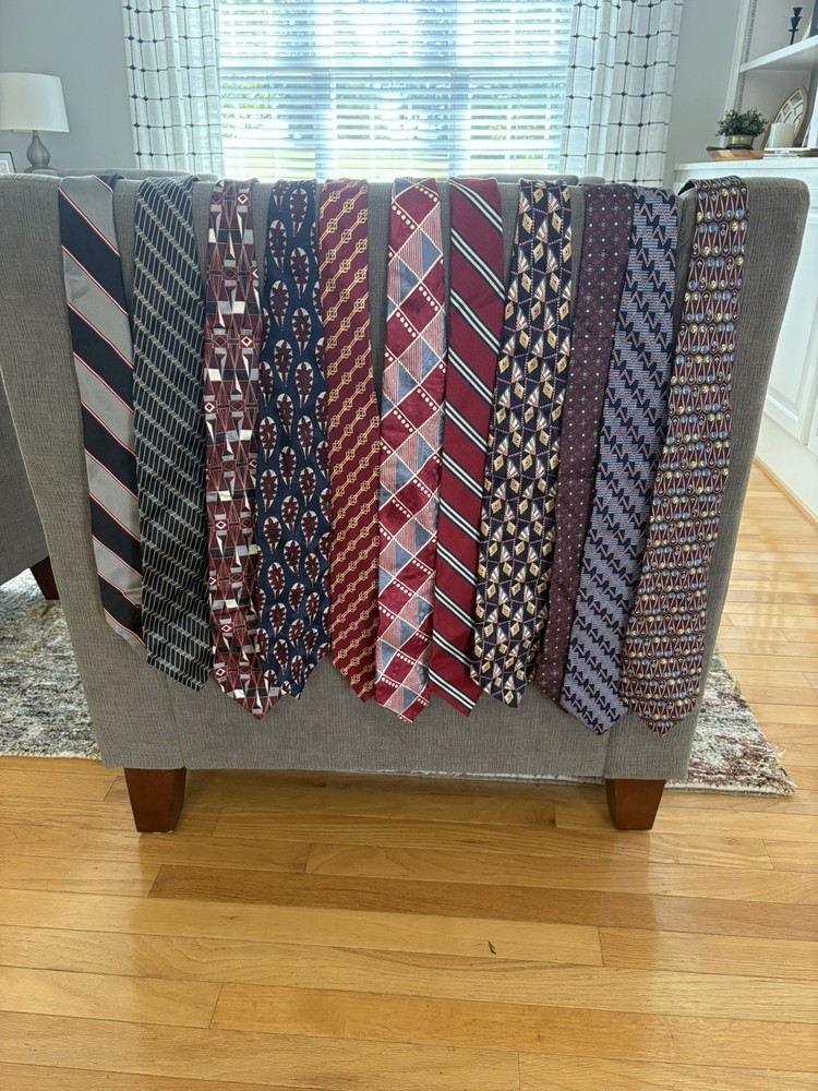 Lot Of 11 Men's Neckties Vintage 1990's Various Designers & Tie Organizer VG