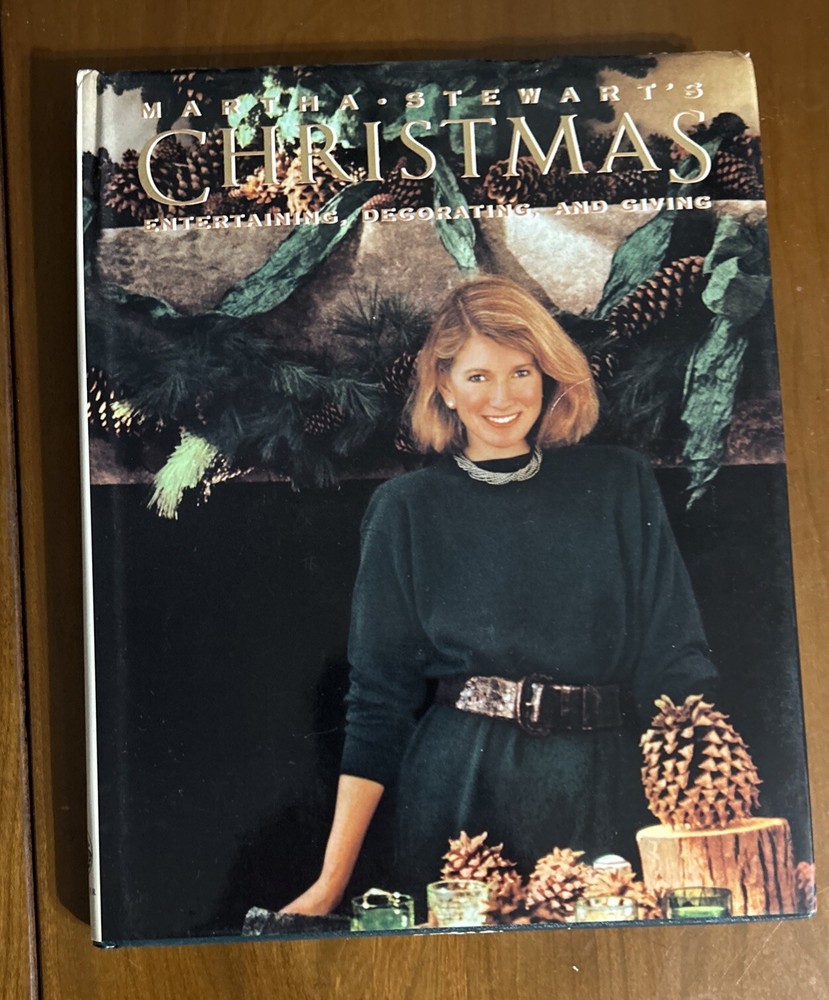 1989 Martha Stewart's CHRISTMAS ENTERTAINING Decorating Hardcover Book DJ 1st Ed
