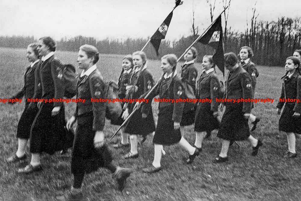 F001483 BdM League of German Girls Bund Deutscher Madel