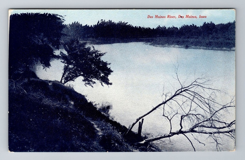 Des Moines IA-Iowa, Des Moines River, Antique, Vintage Souvenir Postcard