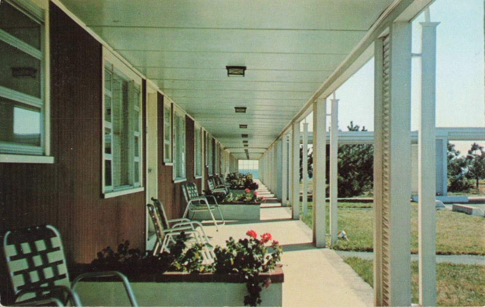 Ocean Mist Motor Lodge - Bass River, Cape Cod, Massachusetts MA - Postcard