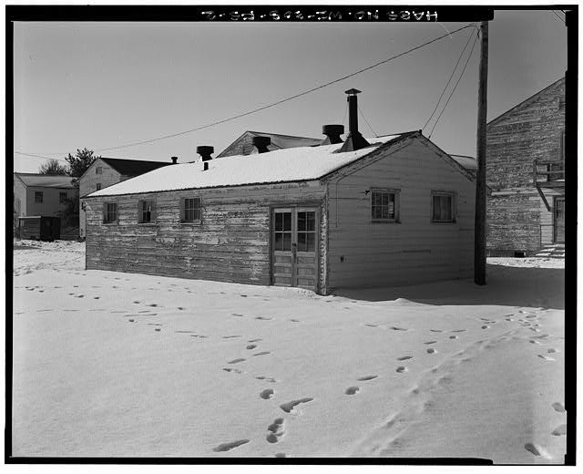 2. GENERAL VIEW EAST NORTH SIDES, LOOKING SOUTHWEST - Fort McCoy, Building No.