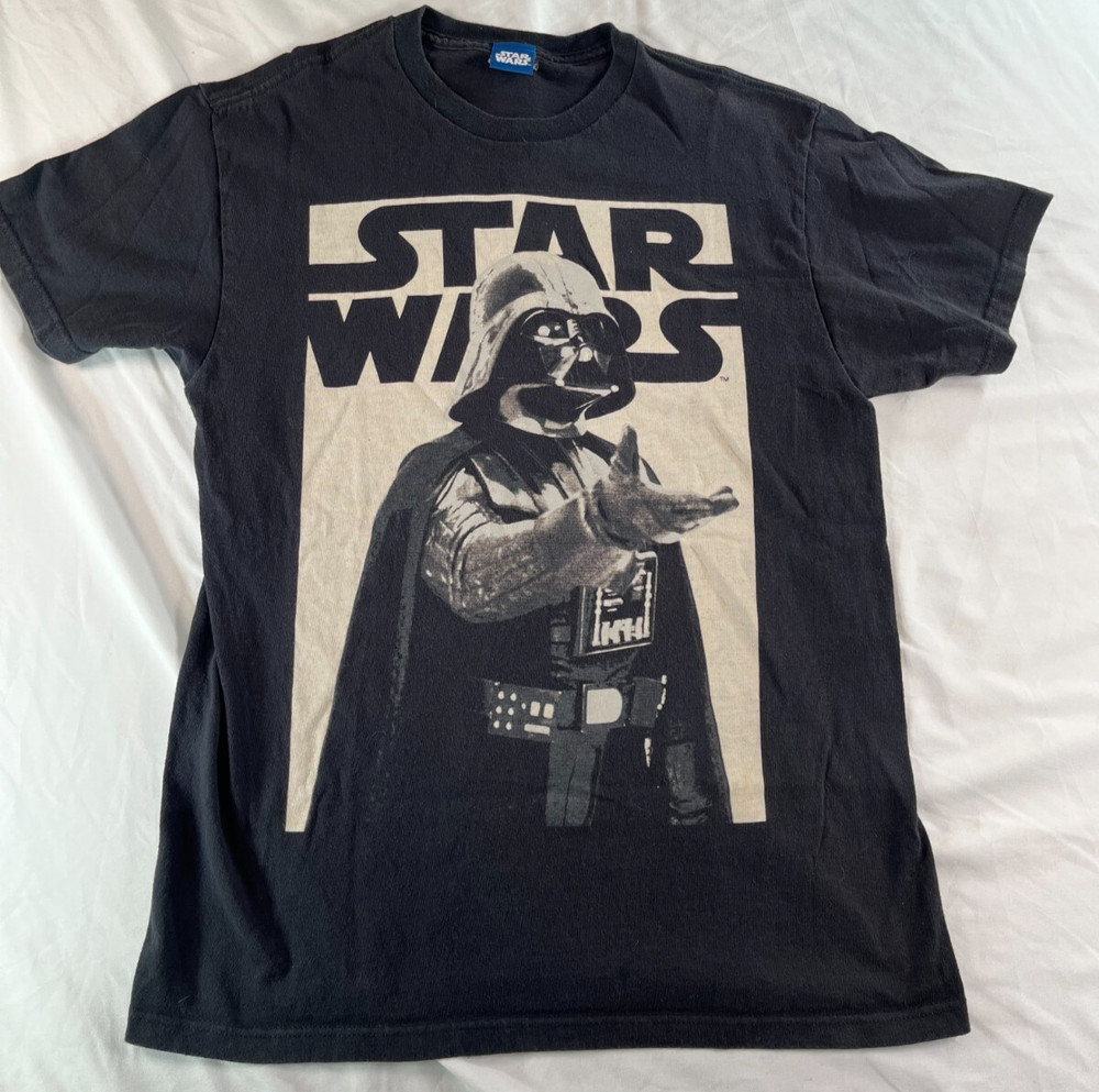 Star Wars T Shirt Men’s Size Medium Darth Vader Black Graphic Tee 100% Cotton