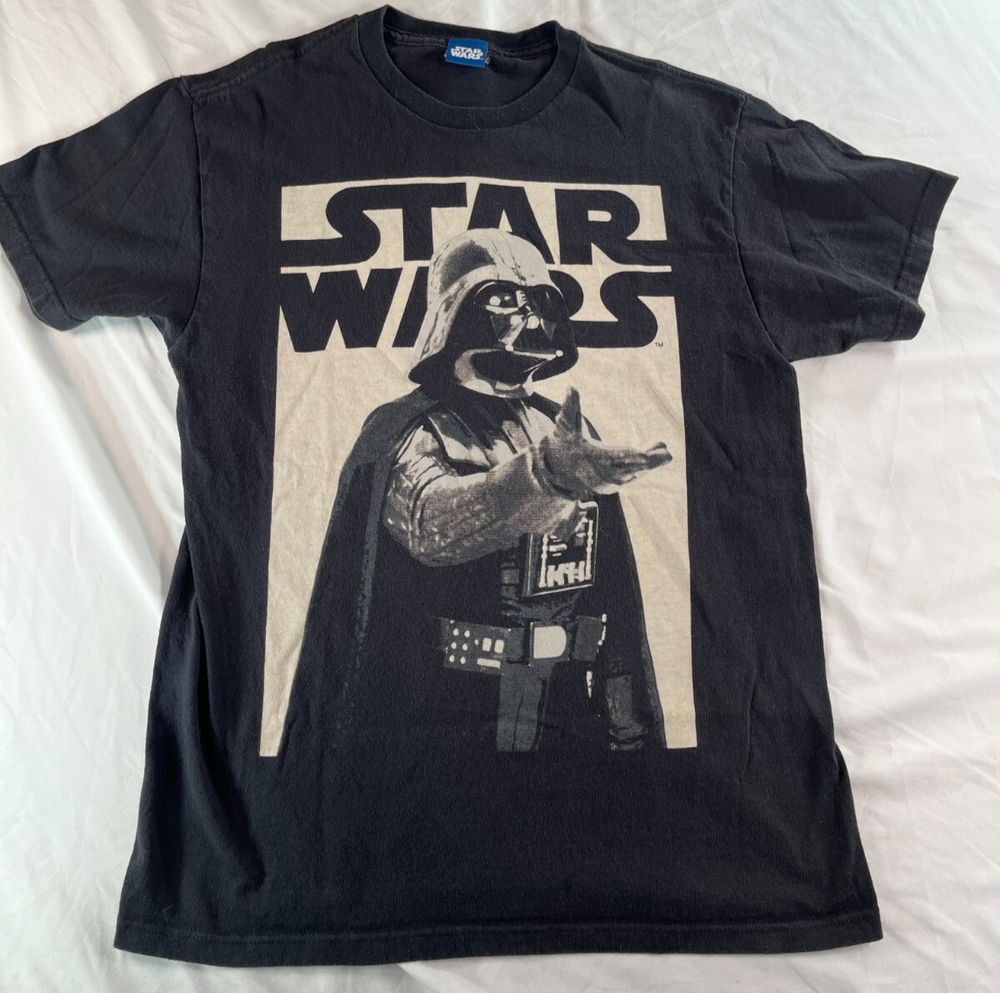 Star Wars T Shirt Men’s Size Medium Darth Vader Black Graphic Tee 100% Cotton