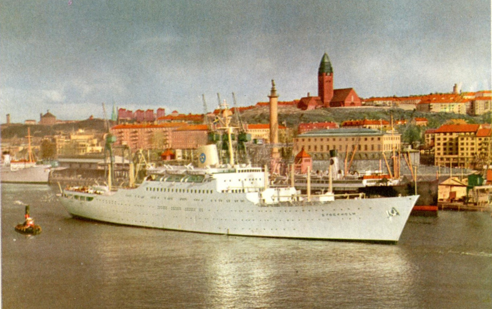 Swedish America Line's STOCKHOLM of 1948  (Card # 4)