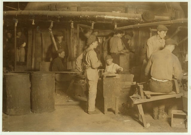 Wheaton Glass Works,Millville,New Jersey,Child Labor,Lewis Wickes Hine,1909,1