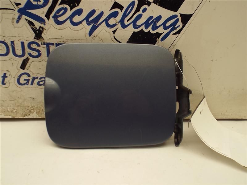 QUEST     1999 Fuel Filler Door 162209