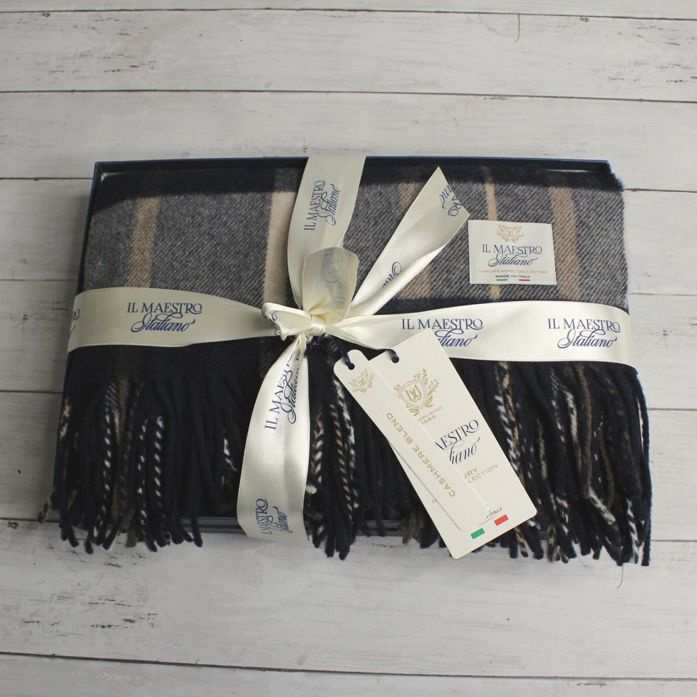 IL Maestro Italian Cashmere Wool Plaid Throw Blanket in Navy Blue Beige