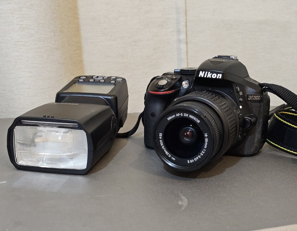 Nikon D5300 24.2MP Camera DSLR with 18-55mm VR II, Shutter Count 15K