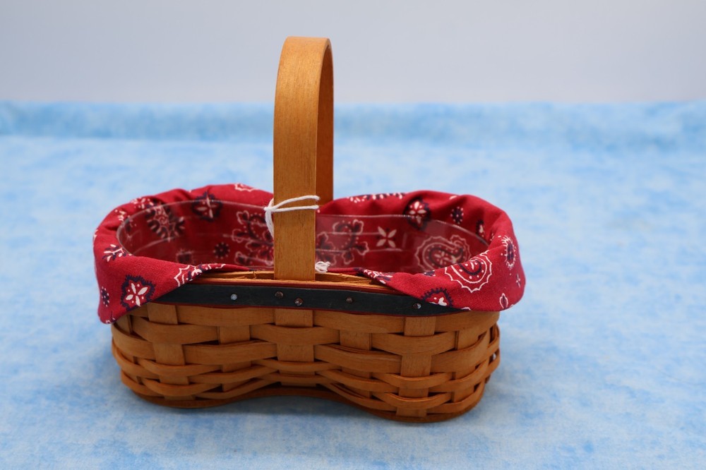Longaberger 2000 Small Basket Signed by Jeff Longaberger Liner Protector