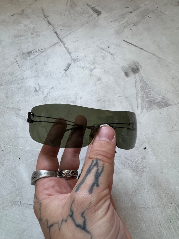 Vintage 2000s Chanel mask CC logo sunglasses
