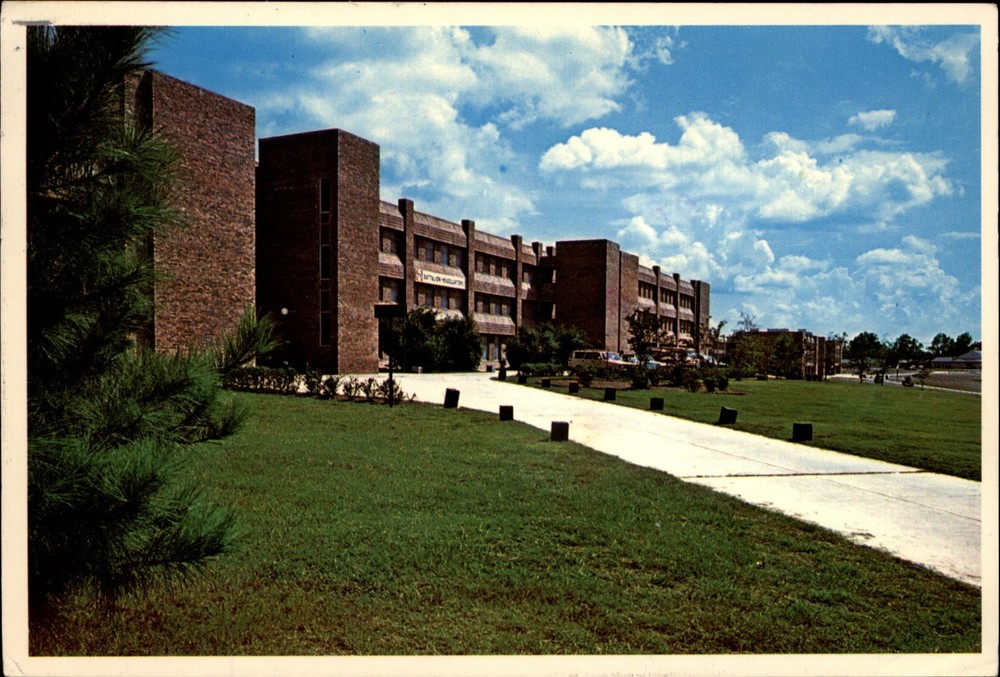 New Trainees Barracks Fort Jackson South Carolina vintage postcard x603