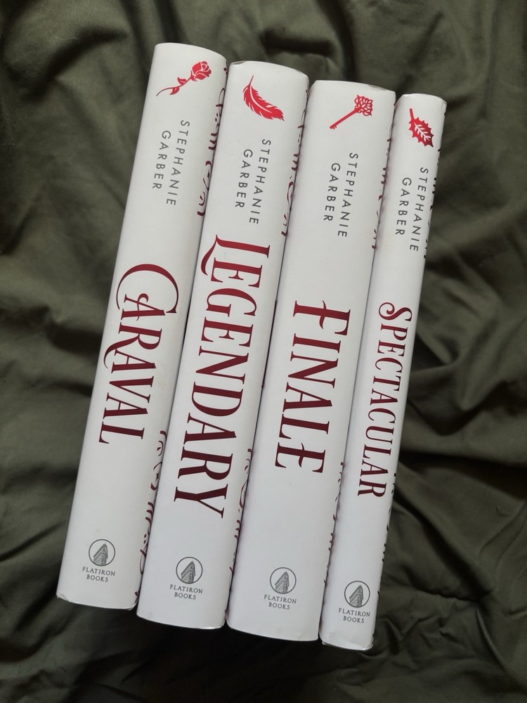Caraval Holiday Collection Box Set: Caraval/Legendary/Finale/Spectacular