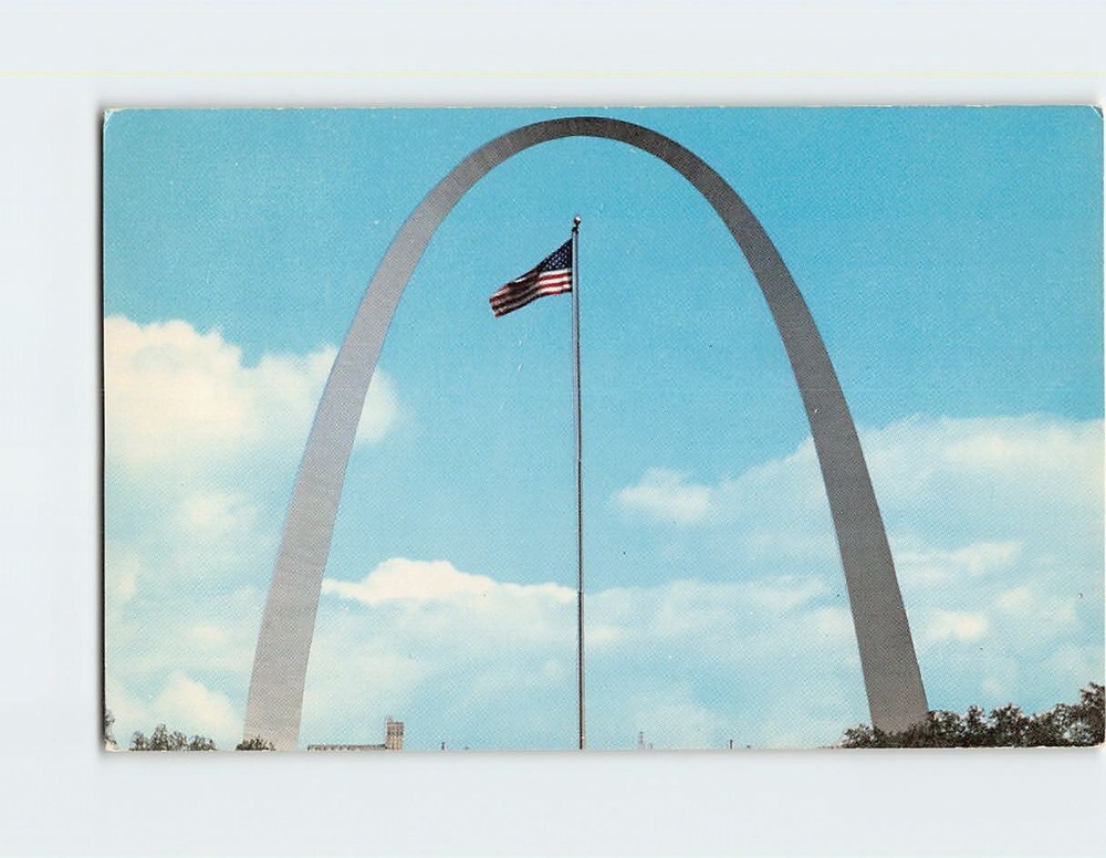 Postcard Gateway Arch From Old Court House Jefferson National Expansion Memorial