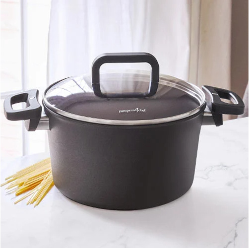 PAMPEREDCHEF 5.25-qt (5-L) Signature Nonstick Stock Pot. Free Shipping