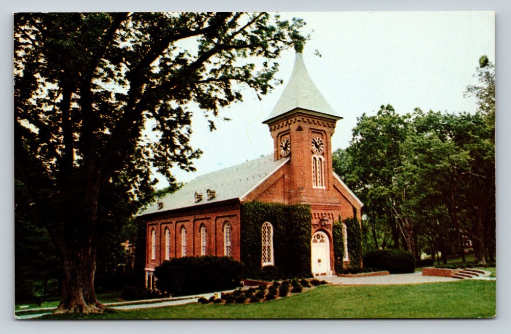 Lexington Virginia Lee Chapel Washington & Lee University VINTAGE Postcard